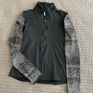 Nike Dri-Fit Half-zip Longsleeve Athletic Shirt - Medium